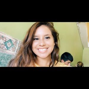 Meet your Posher, Jasmine